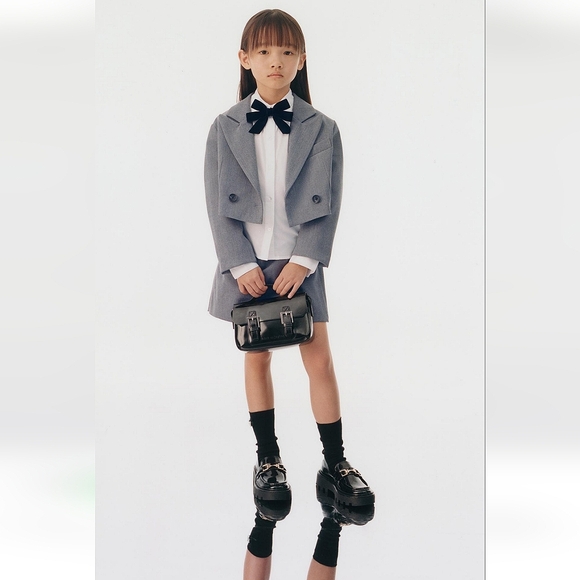 Zara Crop Blazer ( size 9-10 years ) - Picture 2 of 4